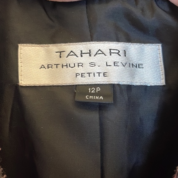 Tahari Levine Tweeded Blazer - Picture 4 of 8
